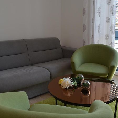 Apartments Korina Цриквеница Экстерьер фото