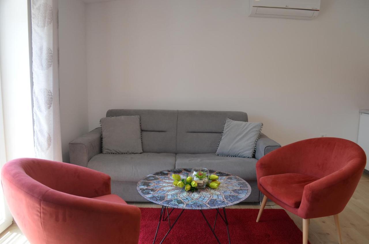Apartments Korina Цриквеница Экстерьер фото