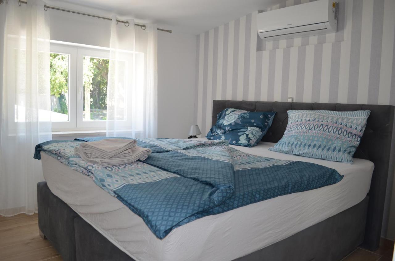Apartments Korina Цриквеница Экстерьер фото
