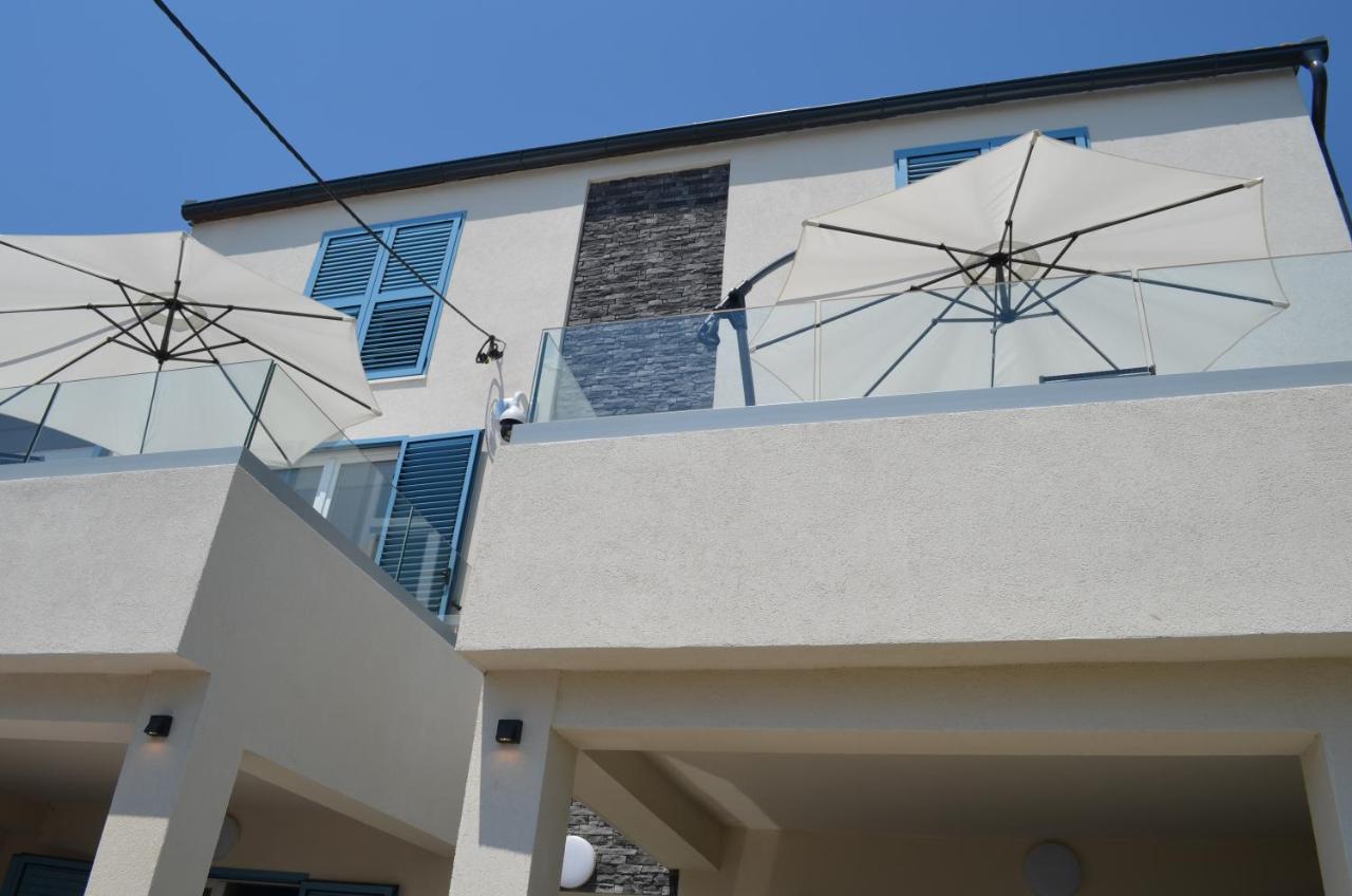 Apartments Korina Цриквеница Экстерьер фото
